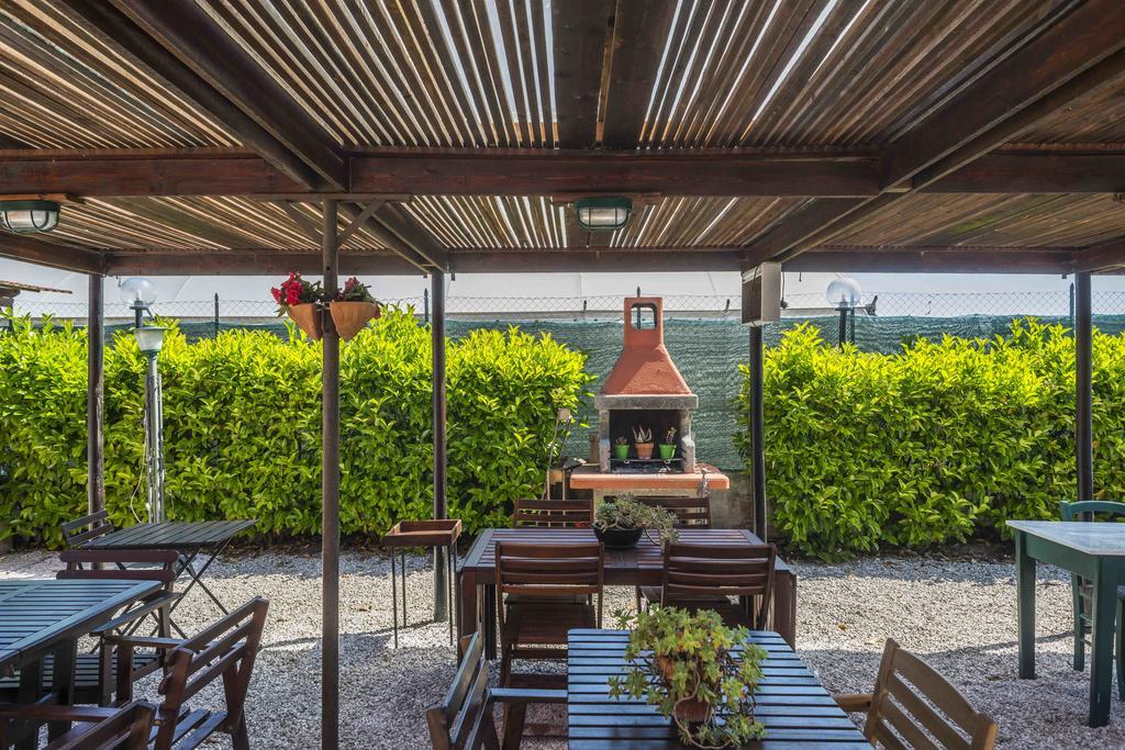 La Locanda Country House Borgo Montenero Exterior foto